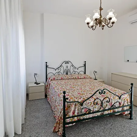 Casa Di Leonardo 2 Lejlighed